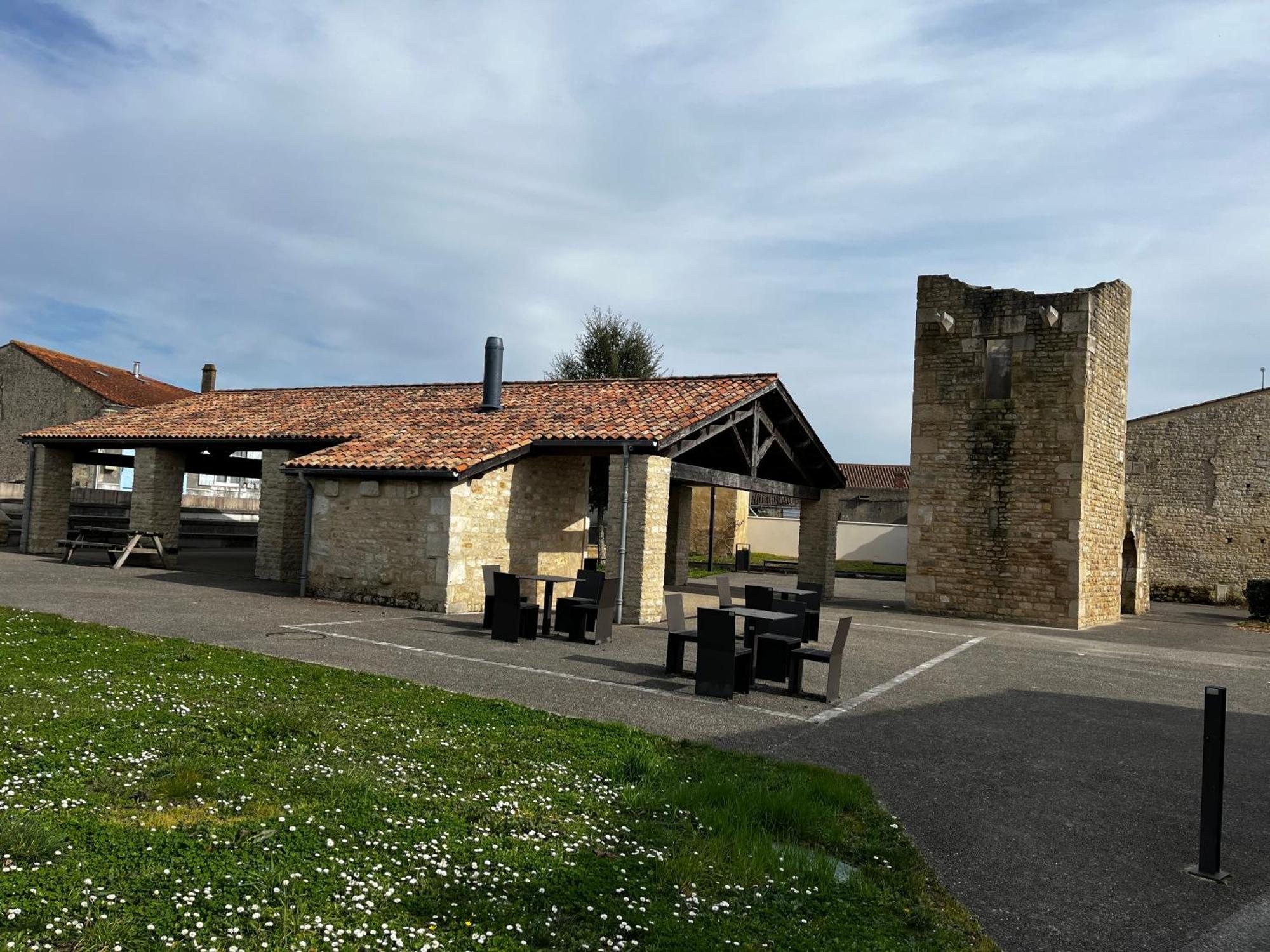 La Maison Du Bonheur Le Gué-de-Velluire Buitenkant foto